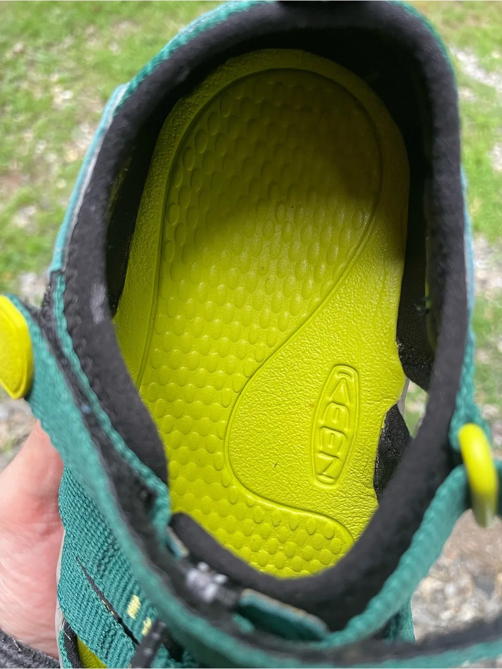 Keen Newport H2 Sandals Size 4 Big Kids
